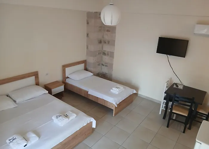 Guri Shengjin מלון