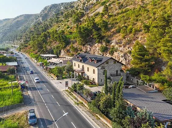 Guri Shengjin מלון *